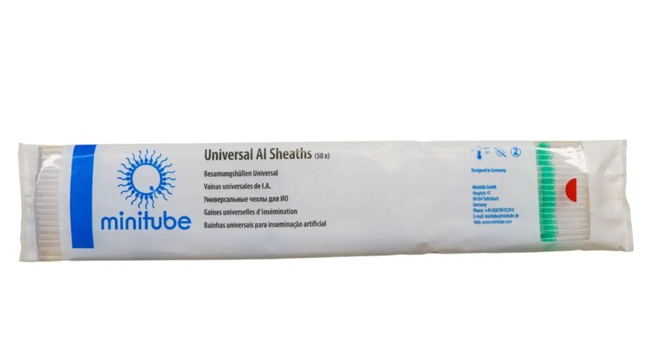 Viser pakningen med røret inni. Pakningen har påført logo og litt tekst.